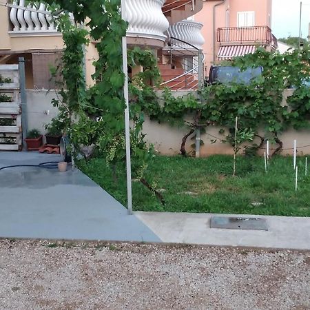 Апартаменты Apartman Ana Водице Экстерьер фото