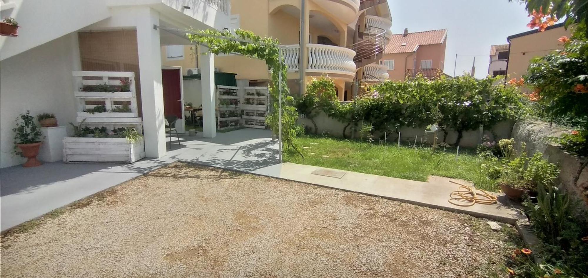 Апартаменты Apartman Ana Водице Экстерьер фото